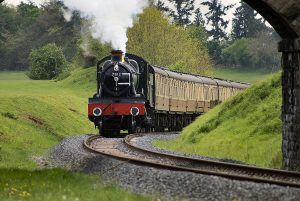 Erlestoke Manor ascends Eardington Bank on 2nd May 2017