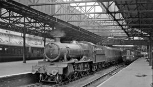 A stopping train to Wellington via Market Drayton is headed 7802 Bradley Manor at Crewe on 19th April 1962 Photo: Ben Brooksbank, Wikimedia Commons